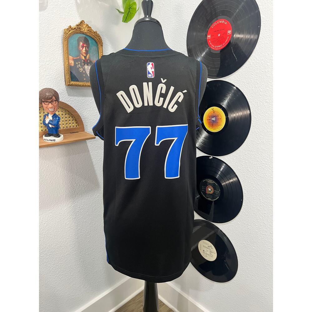 Nike NBA Luka Dončić Dallas Mavericks City Edition Jersey – Size M